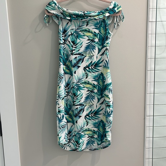 NB Off The Shoulder Beach Dress Size Medium (7-9) - Picture 5 of 5